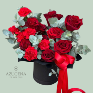 Rosas Rojas y Claveles en Caja Floral